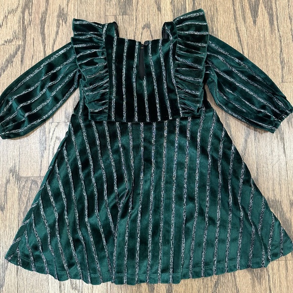 Isabella & Chloe Velvet Holiday Dress – Hunter Green & Silver – 18 Months - Picture 3 of 4